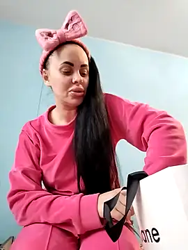 Stefaniyaxq online show from 12/01/25, 11:26