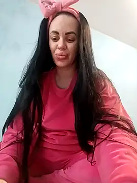 Stefaniyaxq online show from 12/23/25, 09:40