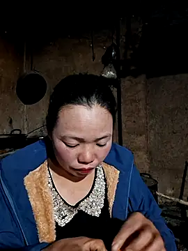 miomio-12 online show from 11/19/25, 12:05