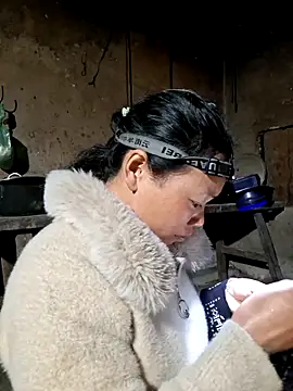 miomio-12 online show from 02/20/26, 01:33