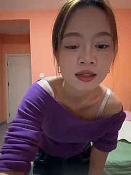 qingzi1218 online show from 10/18/25, 11:00