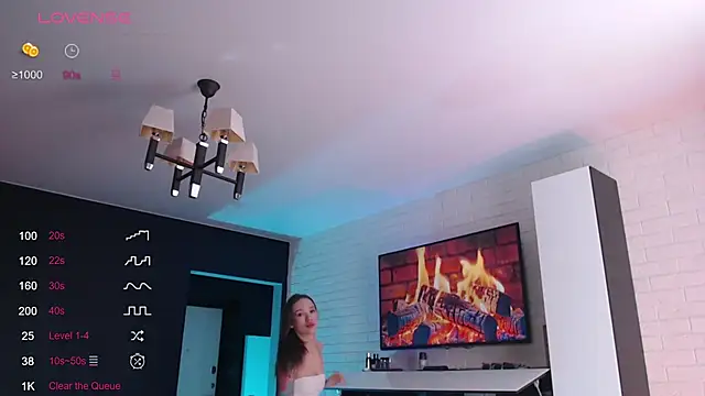 Jade Lumin online show from 10/13/25, 10:37