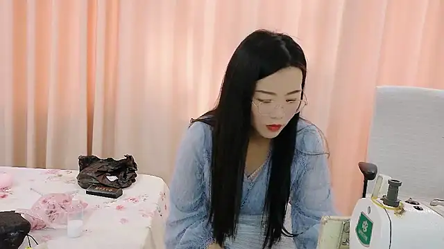 CCOO520 online show from 11/06/25, 04:13