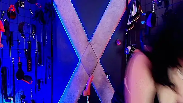 mranii queen bdsm  online show from 01/06/26, 03:43