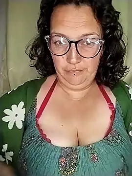 -saraqueen- online show from 11/16/25, 06:19