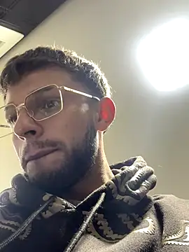 noah red online show from 11/13/25, 05:28