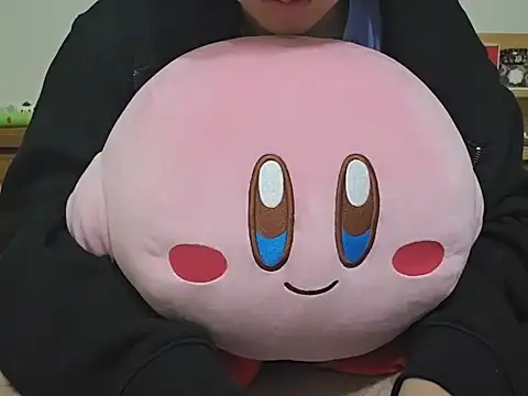 Snapshot of fox165 chatting on 11/23/25, 04:07 fox165 online show from 11/23/25, 04:07