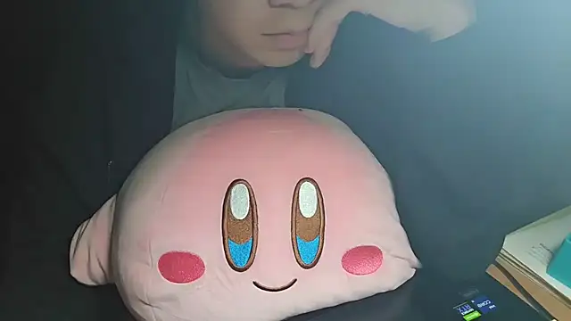 Snapshot of fox165 chatting on 11/28/25, 04:42 fox165 online show from 11/28/25, 04:42