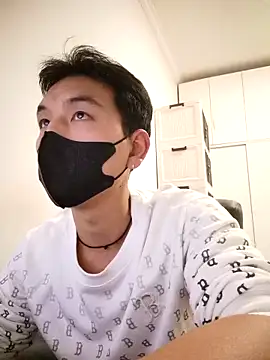 xqcbb 10 online show from 10/13/25, 05:02