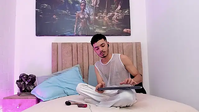 Timothe Evans online show from 12/02/25, 03:56