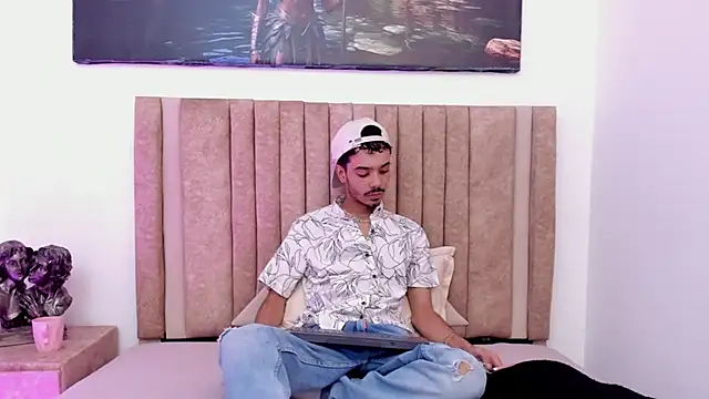 Timothe Evans online show from 12/19/25, 03:57