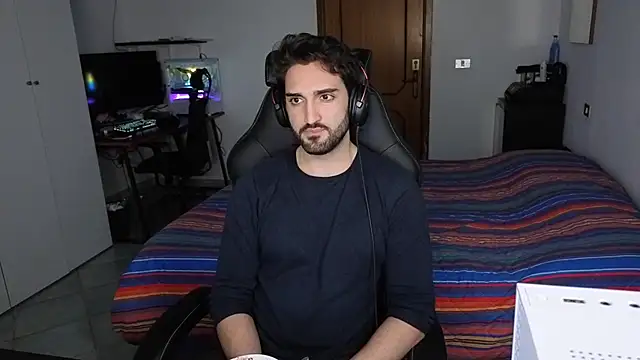 Al3xox02 online show from 03/01/26, 07:38