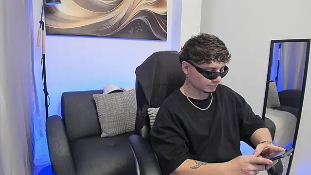 Leoo Miller online show from 01/09/26, 04:04