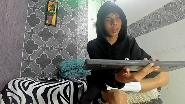 sexyboys cutex18 online show from 02/21/26, 12:44