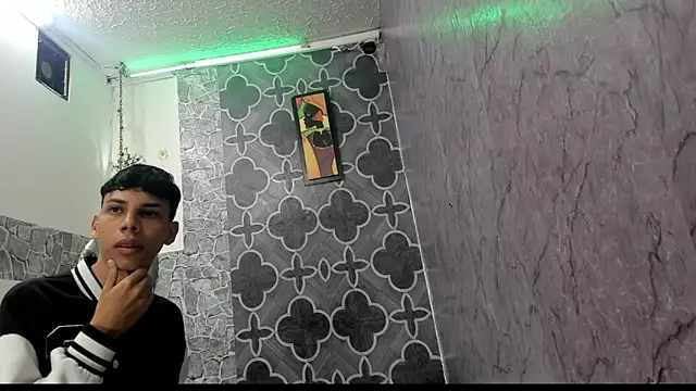 sexyboys cutex18 online show from 03/03/26, 10:04