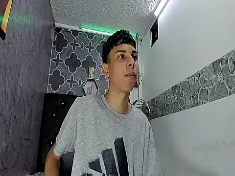 sexyboys cutex18 online show from 03/20/26, 12:48