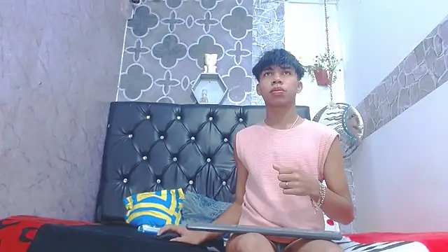 sexyboys cutex18 online show from 04/14/26, 03:01