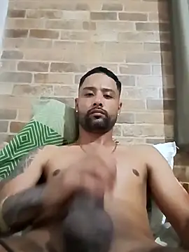 wellpauduro1994 online show from 12/18/25, 03:01