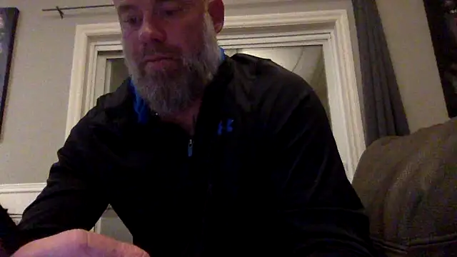 Snapshot of Muscledick40 chatting on 02/14/26, 06:43 Muscledick40 online show from 02/14/26, 06:43