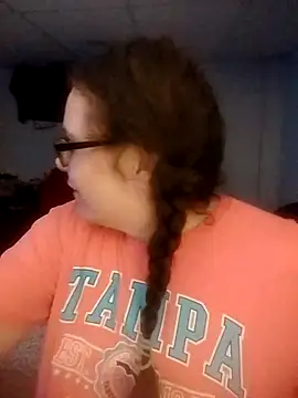 Lauren2012ss online show from 10/16/25, 02:34