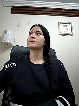 Snapshot of ammy_ys chatting on 11/06/25, 07:31 ammy ys online show from 11/06/25, 07:31