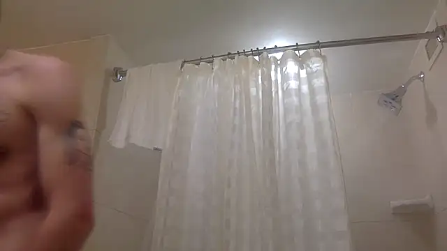 Snapshot of nvthvn555 chatting on 07/11/26, 10:29 nvthvn555 online show from 07/11/26, 10:29