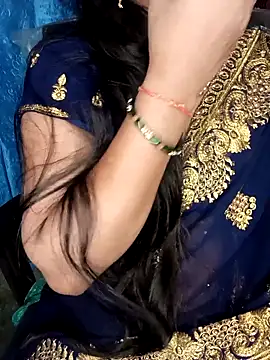 Snapshot of Rashmi_011 chatting on 04/20/26, 11:39 Rashmi 011 online show from 04/20/26, 11:39