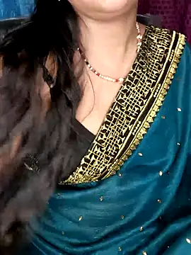 Snapshot of Rashmi_011 chatting on 04/25/26, 11:46 Rashmi 011 online show from 04/25/26, 11:46