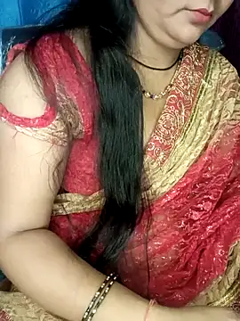 Snapshot of Rashmi_011 chatting on 04/30/26, 12:06 Rashmi 011 online show from 04/30/26, 12:06