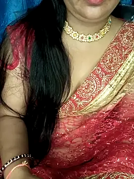 Snapshot of Rashmi_011 chatting on 05/15/26, 11:45 Rashmi 011 online show from 05/15/26, 11:45