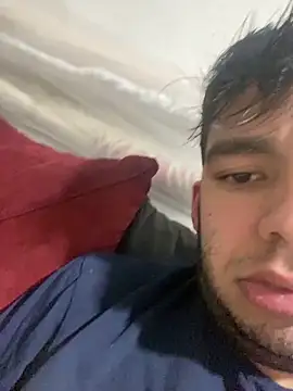 Snapshot of sertsikici20cm__ chatting on 10/31/25, 10:11 sertsikici20cm online show from 10/31/25, 10:11