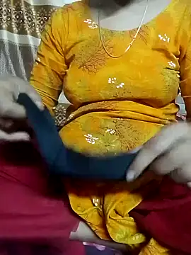 ayesha0001122 online show from 10/26/25, 12:55