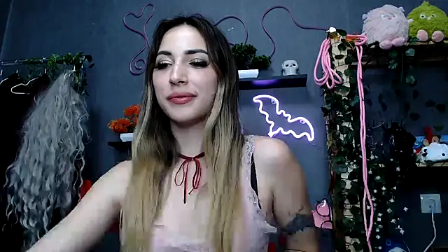 Walleriana online show from 10/14/25, 12:11
