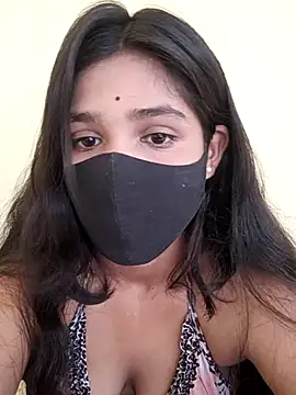 Snapshot of Beautiful_Eye chatting on 10/12/25, 04:22 Beautiful Eye online show from 10/12/25, 04:22