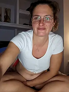 xcrazzycat online show from 02/24/26, 09:24