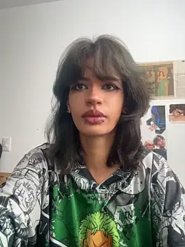Snapshot of sukulaurens chatting on 06/28/26, 07:42 sukulaurens online show from 06/28/26, 07:42