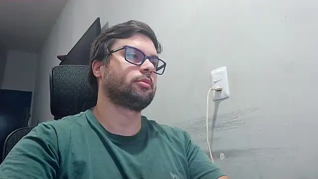 CasalManeiro25 online show from 10/28/25, 11:47