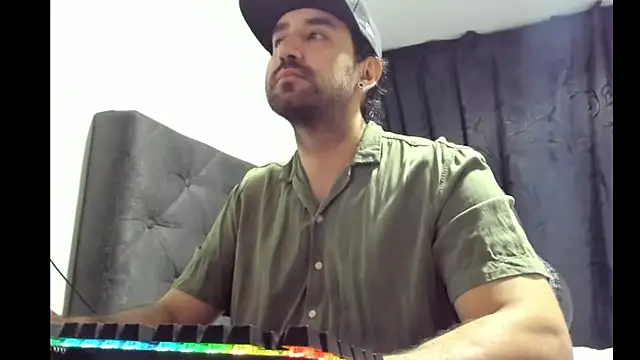 coolfriki online show from 01/11/26, 01:54