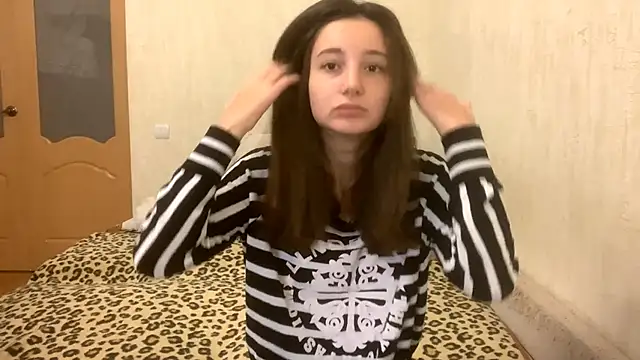 KyungSwaners online show from 10/22/25, 08:03