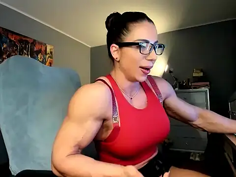 Alesyamuscledollxh online show from 03/24/26, 07:19