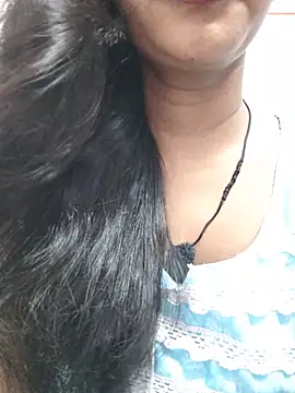Snapshot of anjali2351 chatting on 06/12/26, 10:25 anjali2351 online show from 06/12/26, 10:25