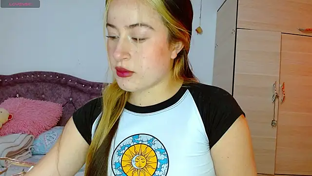 Hanssel tess online show from 10/10/25, 03:11