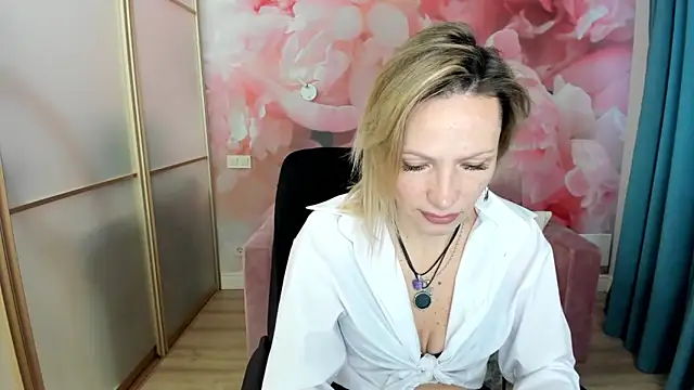 AlinaMoor online show from 03/21/26, 07:02