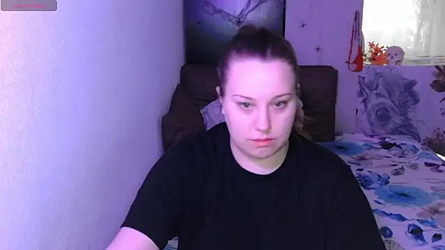 OnikaOrtizZ online show from 10/22/25, 09:09