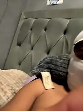 lain213 online show from 11/04/25, 06:01