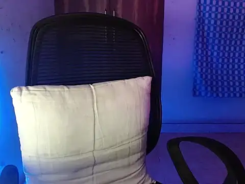 Roiseeee online show from 03/08/26, 04:38