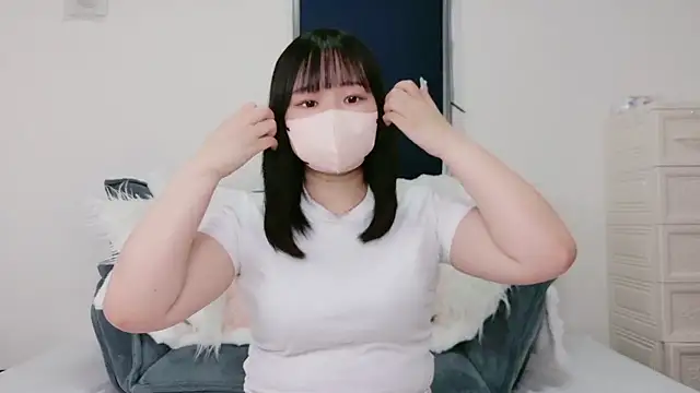 Nagi 25 online show from 10/25/25, 06:21