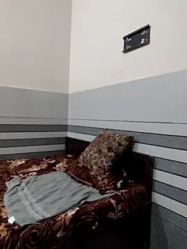 Snapshot of janvi_100 chatting on 10/09/25, 06:00 janvi 100 online show from 10/09/25, 06:00