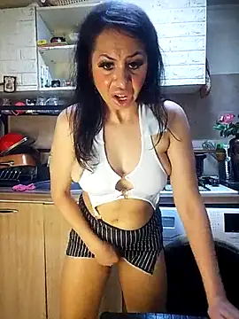 Snapshot of sonya_wet chatting on 05/16/26, 10:36 sonya wet online show from 05/16/26, 10:36