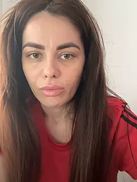 Snapshot of Bella-Flower chatting on 10/29/25, 08:38 Bella-Flower online show from 10/29/25, 08:38